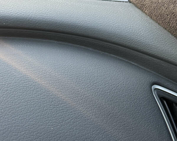 Чорний Інфініті Q50, об'ємом двигуна 3 л та пробігом 142 тис. км за 12500 $, фото 35 на Automoto.ua