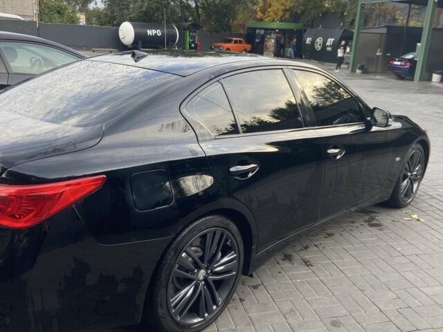 Чорний Інфініті Q50, об'ємом двигуна 3 л та пробігом 122 тис. км за 16999 $, фото 3 на Automoto.ua