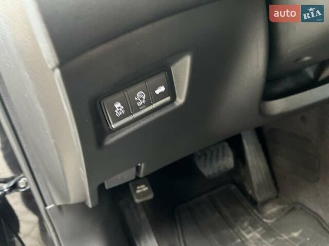 Черный Инфинити Q50, объемом двигателя 2 л и пробегом 53 тыс. км за 18900 $, фото 89 на Automoto.ua