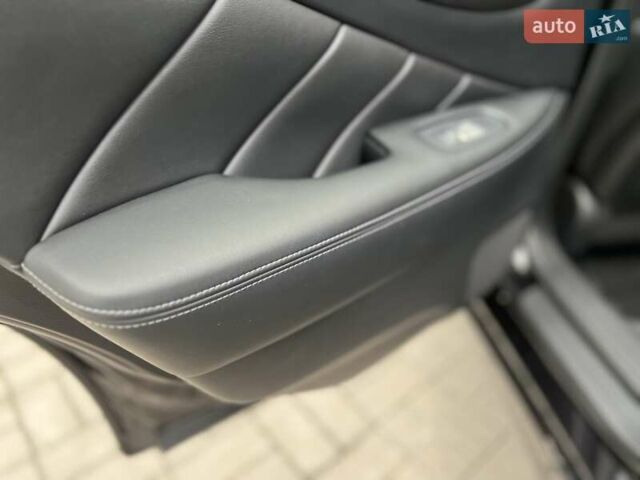 Черный Инфинити Q50, объемом двигателя 2 л и пробегом 53 тыс. км за 18900 $, фото 159 на Automoto.ua