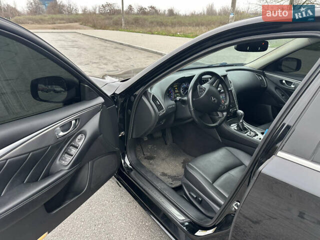 Черный Инфинити Q50, объемом двигателя 3 л и пробегом 80 тыс. км за 13300 $, фото 8 на Automoto.ua