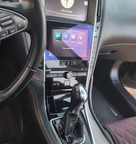 Чорний Інфініті Q50, об'ємом двигуна 3 л та пробігом 83 тис. км за 13500 $, фото 1 на Automoto.ua