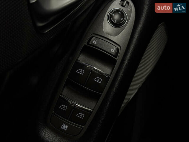 Черный Инфинити Q50, объемом двигателя 3 л и пробегом 137 тыс. км за 15499 $, фото 27 на Automoto.ua