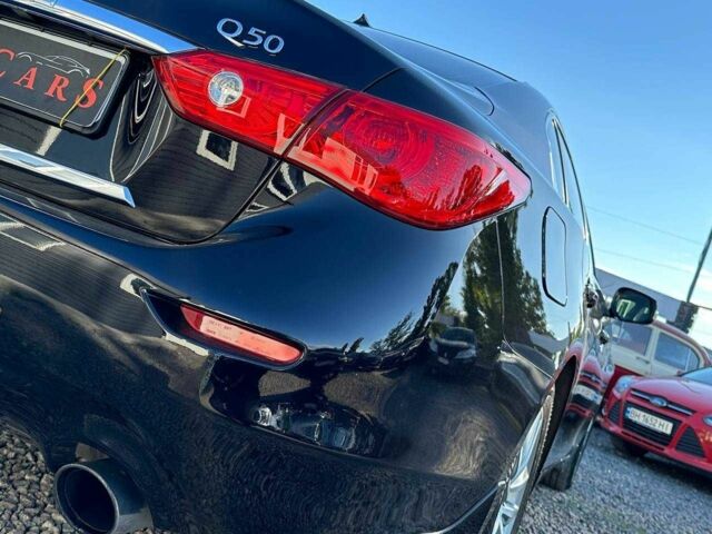 Чорний Інфініті Q50, об'ємом двигуна 3 л та пробігом 135 тис. км за 15800 $, фото 9 на Automoto.ua