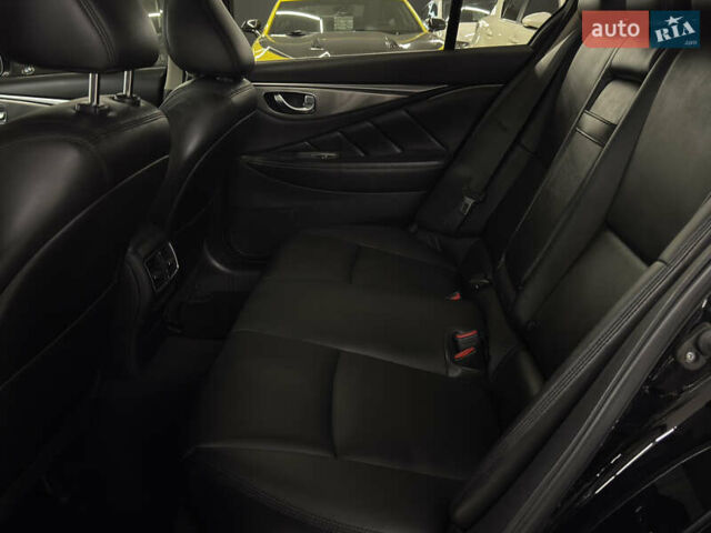 Черный Инфинити Q50, объемом двигателя 3 л и пробегом 137 тыс. км за 15499 $, фото 23 на Automoto.ua