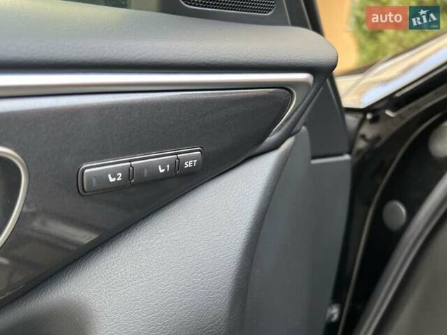 Черный Инфинити Q50, объемом двигателя 2 л и пробегом 53 тыс. км за 18900 $, фото 94 на Automoto.ua