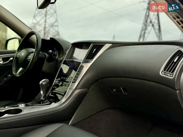 Черный Инфинити Q50, объемом двигателя 3 л и пробегом 155 тыс. км за 12000 $, фото 20 на Automoto.ua