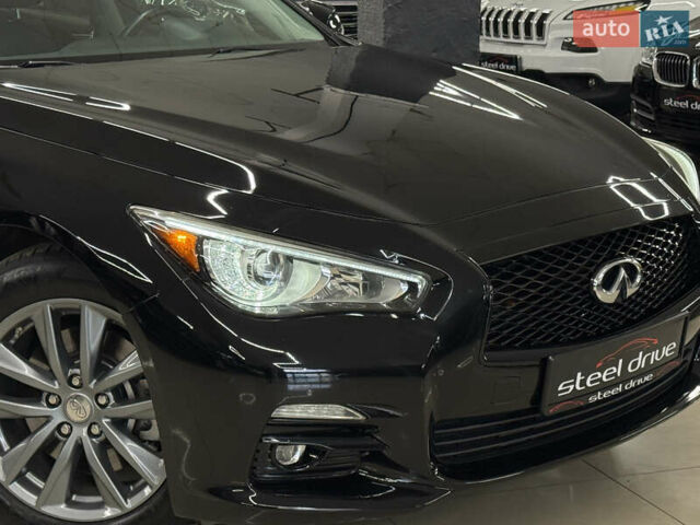 Черный Инфинити Q50, объемом двигателя 3 л и пробегом 137 тыс. км за 15499 $, фото 6 на Automoto.ua