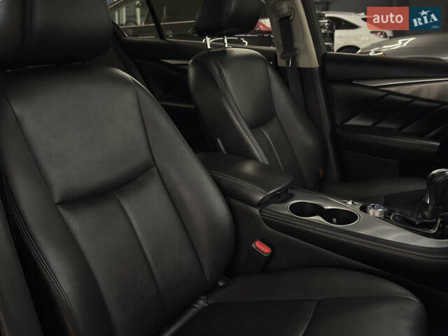 Черный Инфинити Q50, объемом двигателя 3 л и пробегом 137 тыс. км за 15499 $, фото 20 на Automoto.ua