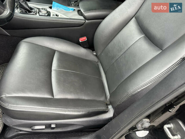 Черный Инфинити Q50, объемом двигателя 3 л и пробегом 80 тыс. км за 13300 $, фото 9 на Automoto.ua