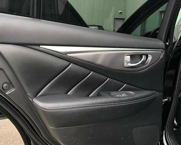 Чорний Інфініті Q50, об'ємом двигуна 3 л та пробігом 144 тис. км за 15350 $, фото 20 на Automoto.ua