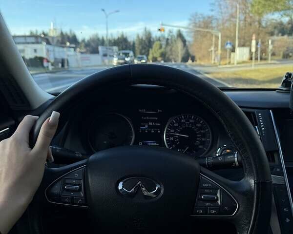 Черный Инфинити Q50, объемом двигателя 1.99 л и пробегом 140 тыс. км за 14500 $, фото 6 на Automoto.ua