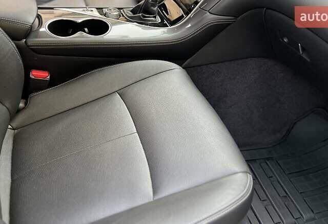 Черный Инфинити Q50, объемом двигателя 2 л и пробегом 53 тыс. км за 18900 $, фото 120 на Automoto.ua