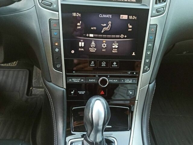 Чорний Інфініті Q50, об'ємом двигуна 1.99 л та пробігом 144 тис. км за 12700 $, фото 13 на Automoto.ua