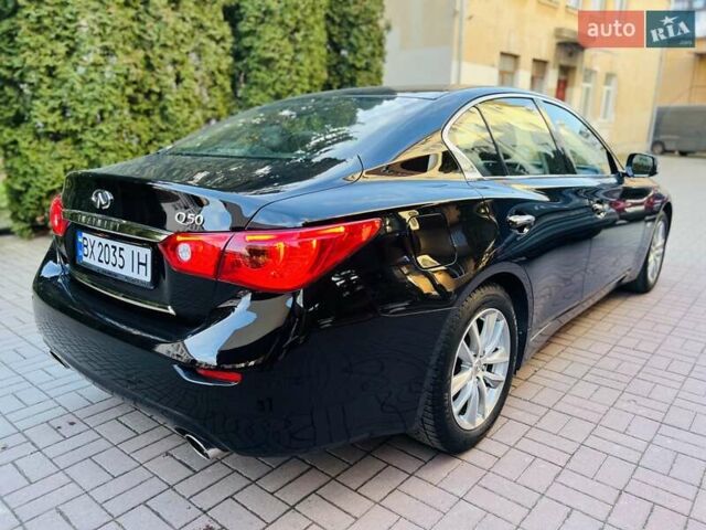 Черный Инфинити Q50, объемом двигателя 2 л и пробегом 53 тыс. км за 18900 $, фото 4 на Automoto.ua
