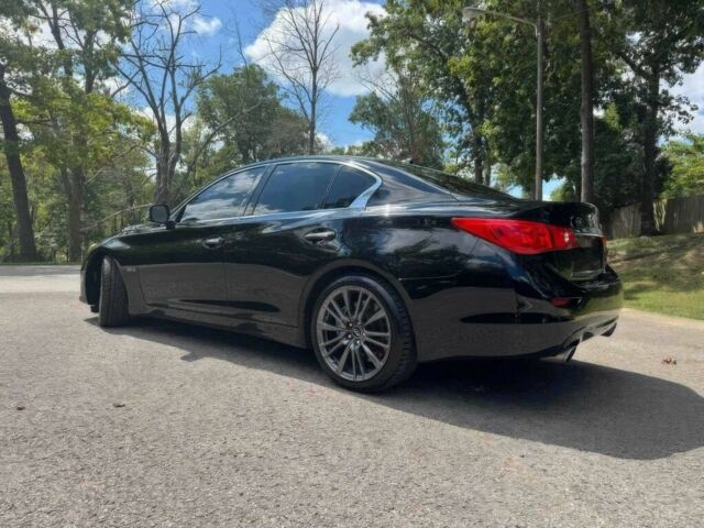 Чорний Інфініті Q50, об'ємом двигуна 3 л та пробігом 77 тис. км за 9000 $, фото 4 на Automoto.ua