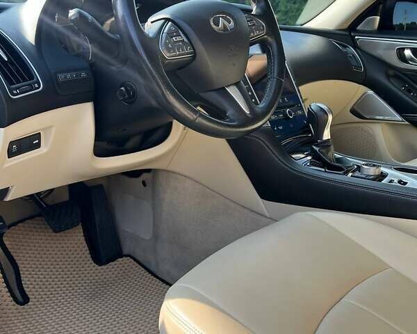 Чорний Інфініті Q50, об'ємом двигуна 3 л та пробігом 157 тис. км за 12500 $, фото 11 на Automoto.ua