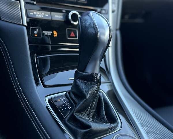 Черный Инфинити Q50, объемом двигателя 1.99 л и пробегом 140 тыс. км за 14500 $, фото 9 на Automoto.ua