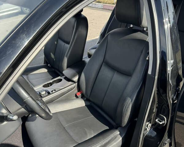 Черный Инфинити Q50, объемом двигателя 1.99 л и пробегом 174 тыс. км за 12999 $, фото 17 на Automoto.ua