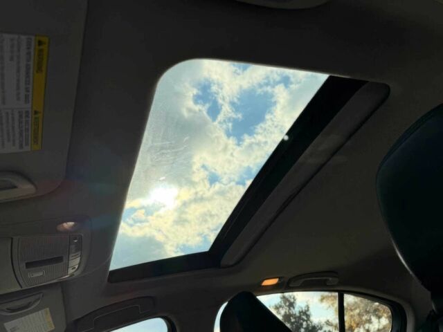 Чорний Інфініті Q50, об'ємом двигуна 2 л та пробігом 50 тис. км за 5500 $, фото 11 на Automoto.ua