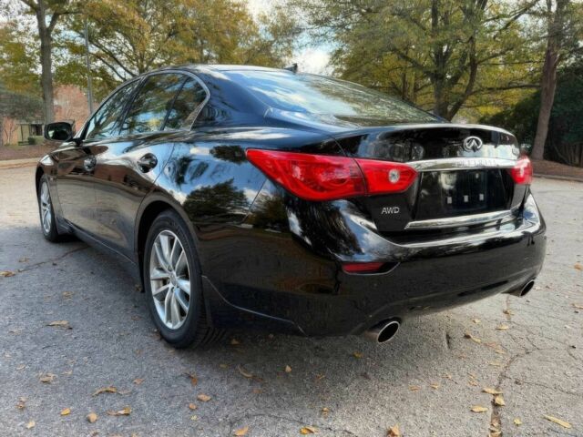 Чорний Інфініті Q50, об'ємом двигуна 2 л та пробігом 50 тис. км за 5500 $, фото 4 на Automoto.ua
