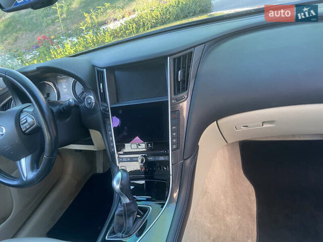 Черный Инфинити Q50, объемом двигателя 2.14 л и пробегом 90 тыс. км за 17200 $, фото 7 на Automoto.ua