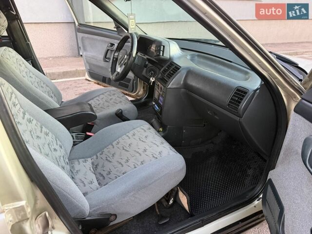 Чорний Інфініті Q50, об'ємом двигуна 3 л та пробігом 135 тис. км за 14499 $, фото 7 на Automoto.ua