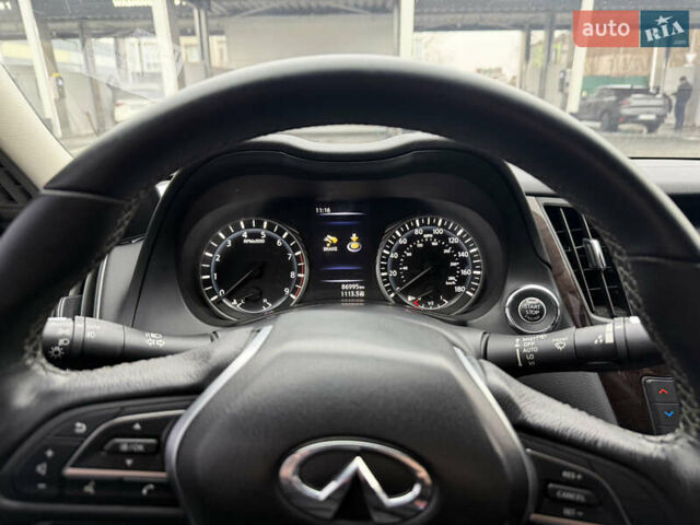 Чорний Інфініті Q50, об'ємом двигуна 3 л та пробігом 86 тис. км за 14500 $, фото 19 на Automoto.ua