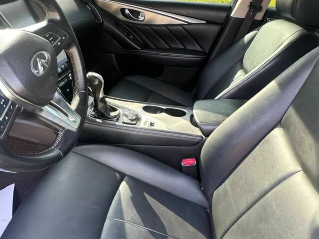 Черный Инфинити Q50, объемом двигателя 3 л и пробегом 40 тыс. км за 7700 $, фото 9 на Automoto.ua