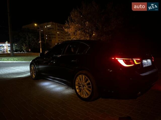 Чорний Інфініті Q50, об'ємом двигуна 1.99 л та пробігом 108 тис. км за 18000 $, фото 23 на Automoto.ua