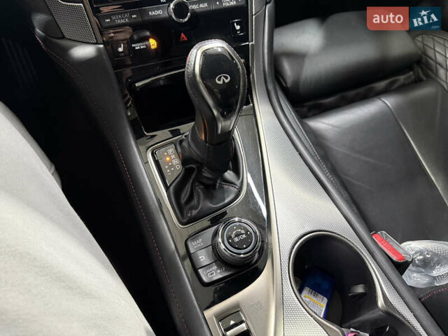 Черный Инфинити Q50, объемом двигателя 3 л и пробегом 64 тыс. км за 21500 $, фото 8 на Automoto.ua