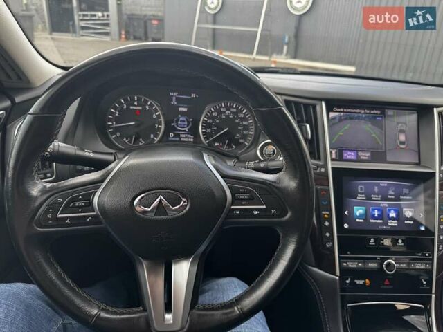 Чорний Інфініті Q50, об'ємом двигуна 1.99 л та пробігом 108 тис. км за 18000 $, фото 17 на Automoto.ua