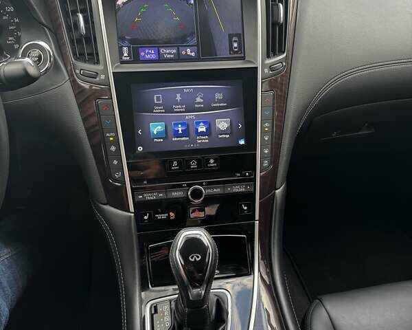 Чорний Інфініті Q50, об'ємом двигуна 1.99 л та пробігом 108 тис. км за 18000 $, фото 16 на Automoto.ua