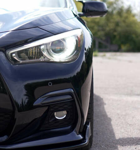 Чорний Інфініті Q50, об'ємом двигуна 3 л та пробігом 66 тис. км за 26500 $, фото 2 на Automoto.ua