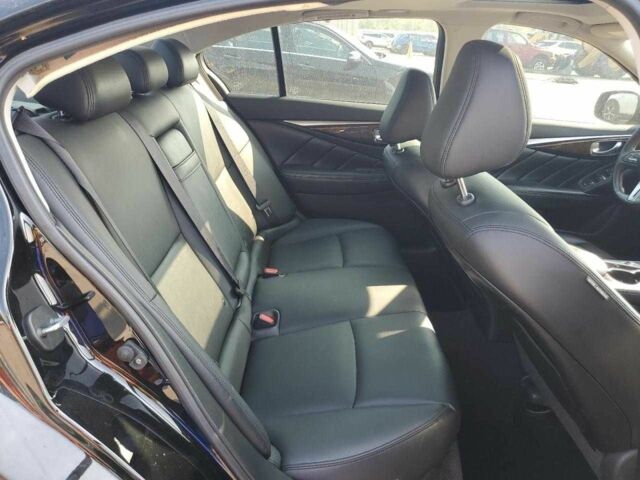 Чорний Інфініті Q50, об'ємом двигуна 0 л та пробігом 76 тис. км за 4700 $, фото 8 на Automoto.ua