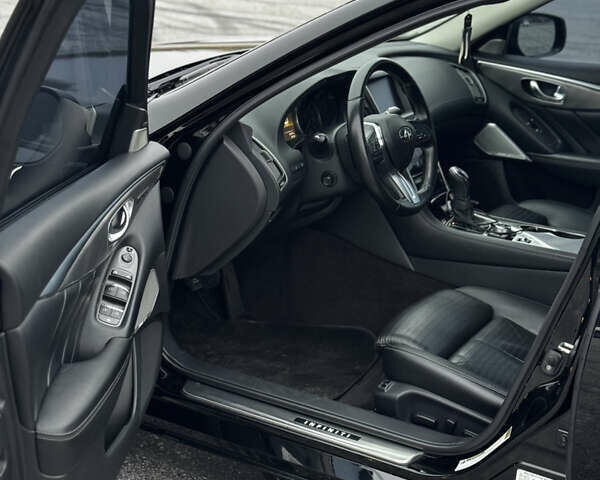 Чорний Інфініті Q50, об'ємом двигуна 3 л та пробігом 89 тис. км за 17600 $, фото 23 на Automoto.ua