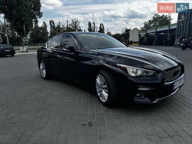 Чорний Інфініті Q50, об'ємом двигуна 1.99 л та пробігом 108 тис. км за 18000 $, фото 2 на Automoto.ua
