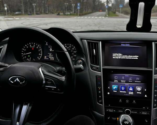 Чорний Інфініті Q50, об'ємом двигуна 3 л та пробігом 89 тис. км за 17600 $, фото 24 на Automoto.ua