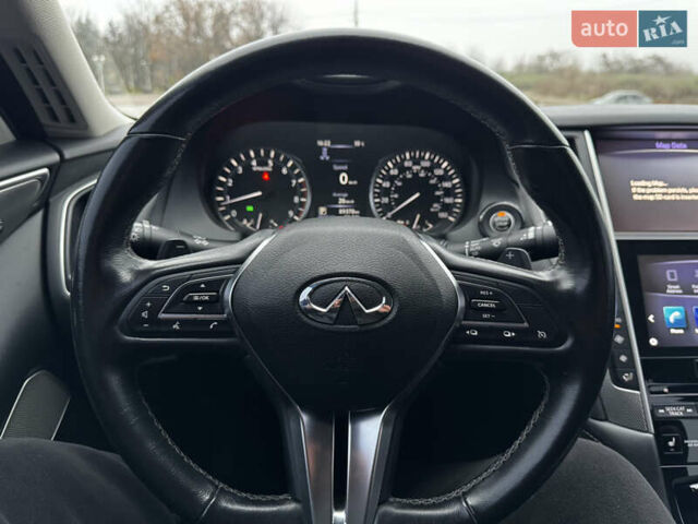 Чорний Інфініті Q50, об'ємом двигуна 3 л та пробігом 89 тис. км за 17600 $, фото 25 на Automoto.ua