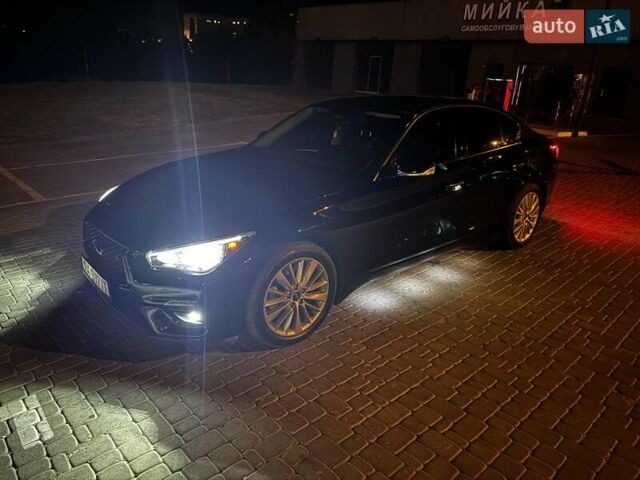 Чорний Інфініті Q50, об'ємом двигуна 1.99 л та пробігом 108 тис. км за 18000 $, фото 19 на Automoto.ua