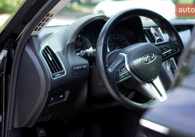 Чорний Інфініті Q50, об'ємом двигуна 3 л та пробігом 66 тис. км за 26500 $, фото 11 на Automoto.ua