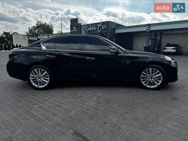 Чорний Інфініті Q50, об'ємом двигуна 1.99 л та пробігом 108 тис. км за 18000 $, фото 3 на Automoto.ua