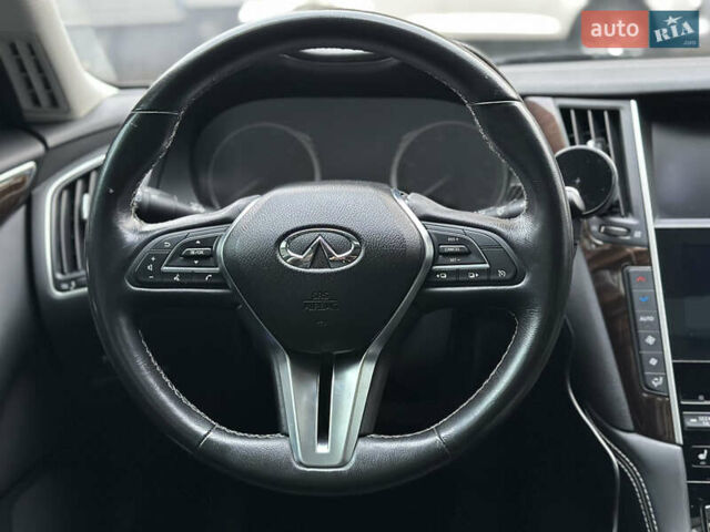 Черный Инфинити Q50, объемом двигателя 3 л и пробегом 110 тыс. км за 18500 $, фото 17 на Automoto.ua