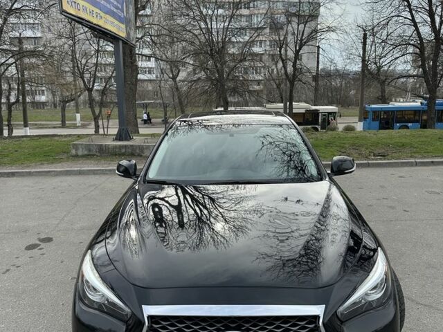 Черный Инфинити Q50, объемом двигателя 3 л и пробегом 82 тыс. км за 16500 $, фото 1 на Automoto.ua