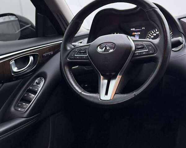 Чорний Інфініті Q50, об'ємом двигуна 1.99 л та пробігом 38 тис. км за 21500 $, фото 28 на Automoto.ua