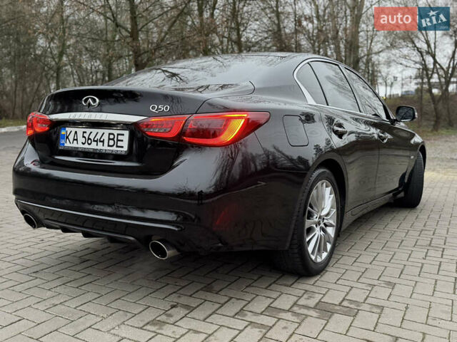 Черный Инфинити Q50, объемом двигателя 1.99 л и пробегом 38 тыс. км за 21500 $, фото 5 на Automoto.ua