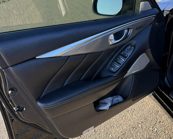 Черный Инфинити Q50, объемом двигателя 3 л и пробегом 114 тыс. км за 23700 $, фото 14 на Automoto.ua