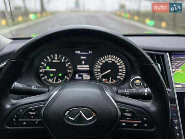 Черный Инфинити Q50, объемом двигателя 1.99 л и пробегом 38 тыс. км за 21500 $, фото 24 на Automoto.ua