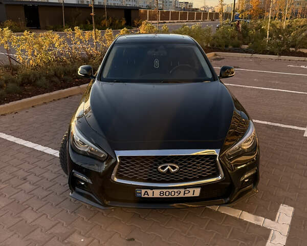 Чорний Інфініті Q50, об'ємом двигуна 3 л та пробігом 82 тис. км за 23000 $, фото 5 на Automoto.ua