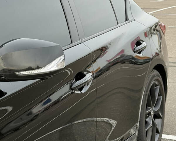 Чорний Інфініті Q50, об'ємом двигуна 3 л та пробігом 115 тис. км за 22000 $, фото 9 на Automoto.ua